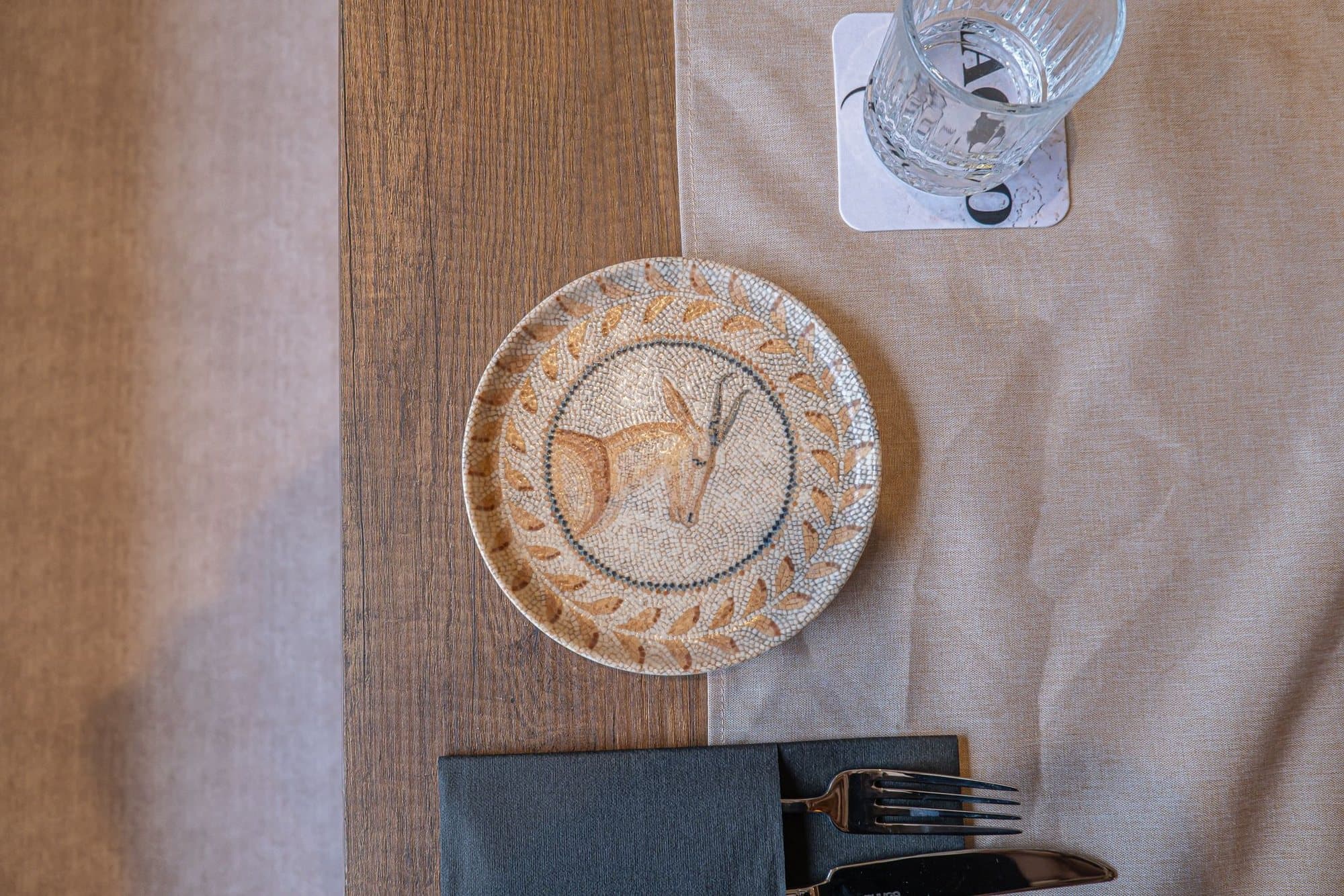 A laid table with the Lacco side plate
